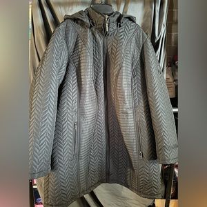 Weatherproof quilted jacket.